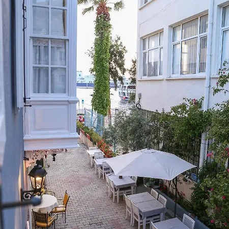 Dantela Butik Çeşme