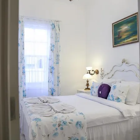 Dantela Butik 2* Çeşme