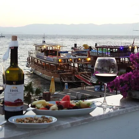 Dantela Butik Çeşme