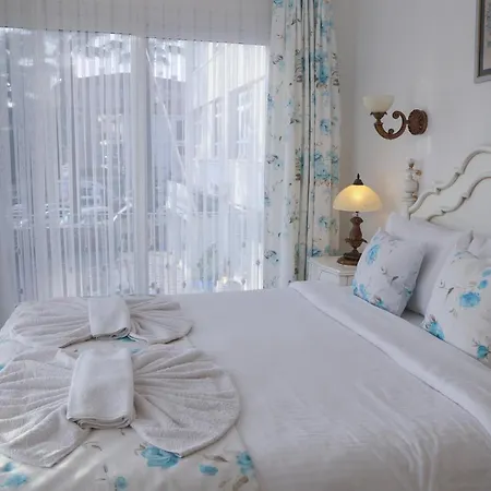 Dantela Butik 2* Çeşme